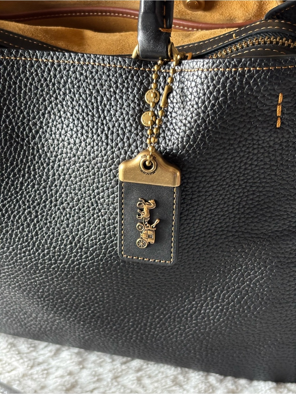 Coach 1941 Rogue 31 in Black/Gold - Picture 2 of 14